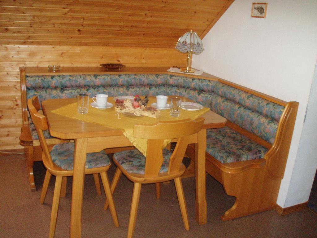 Appartement Pension Grasser Bad Kleinkirchheim Room photo